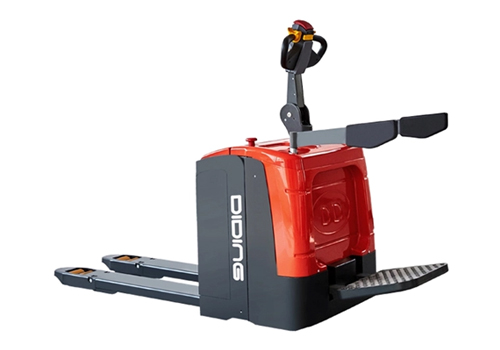 How 4 Directional Forklifts Improve Space Use?