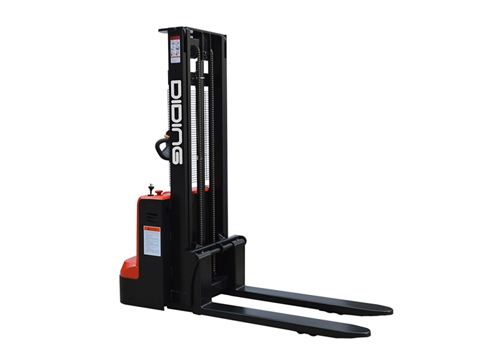 Vertical Storage Solutions with Electric Pallet Stackers