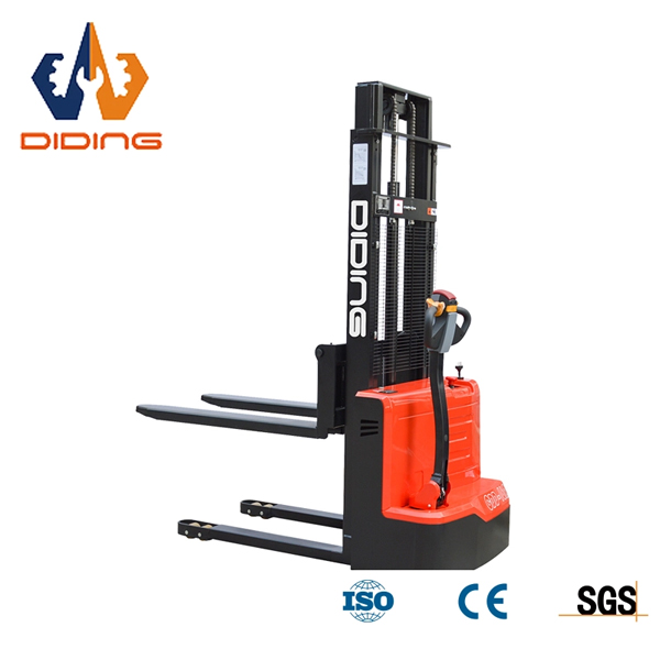 electric pallet stacker