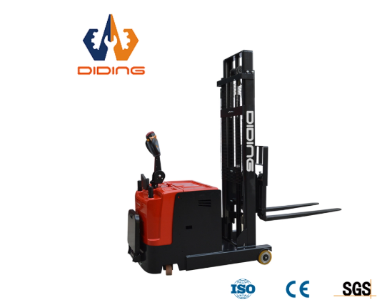 Common electric pallet stacker.png